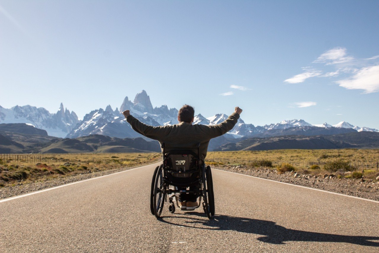 Álvaro Silberstein celebrating in Patagonia